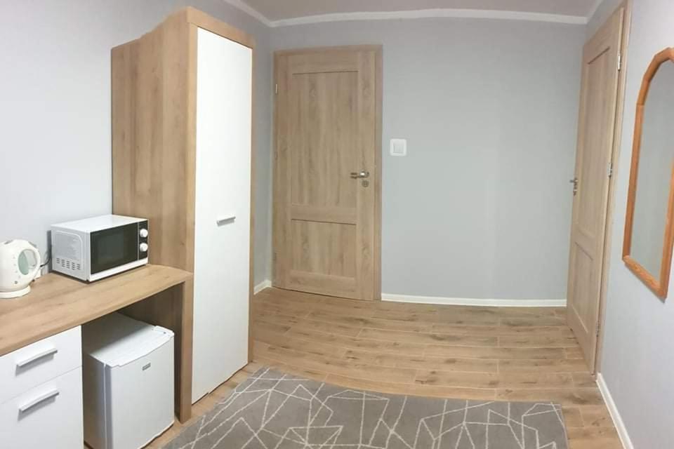 Wczasy U Miry Apartment Mielno  Phòng bức ảnh